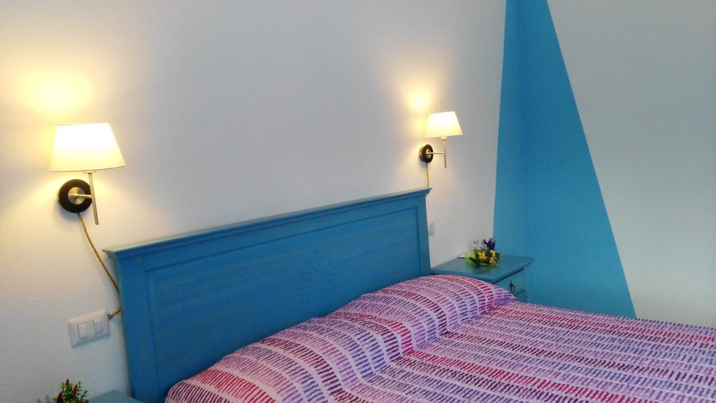 B&B Sa Zodia Guest House Bitti Exteriör bild